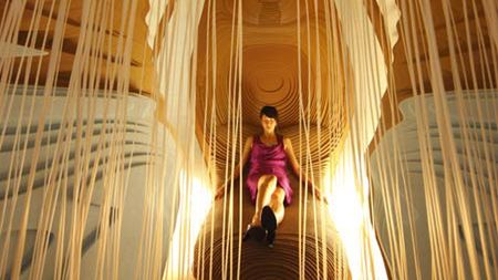 Kontener przerobiony na luksusowy pokój muzyczny 1