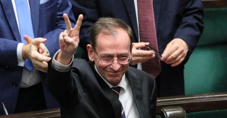 Banalna sprawa Kamińskiego i Wąsika [OPINIA]