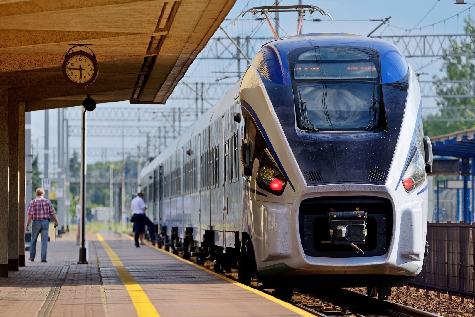 Ukrop w pociągu PKP Intercity i duże opóźnienie. Pasażerami nie zajął się nikt