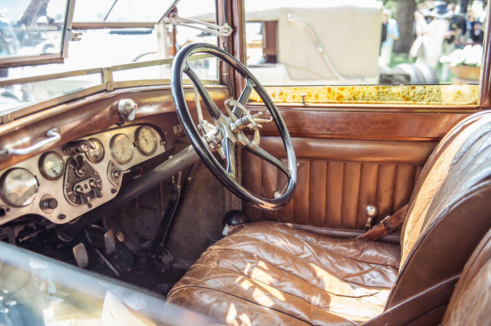 Wnętrze samochodu Hispano-Suiza T 49 z nadwoziem H.J. Mulliner (1927 r.).