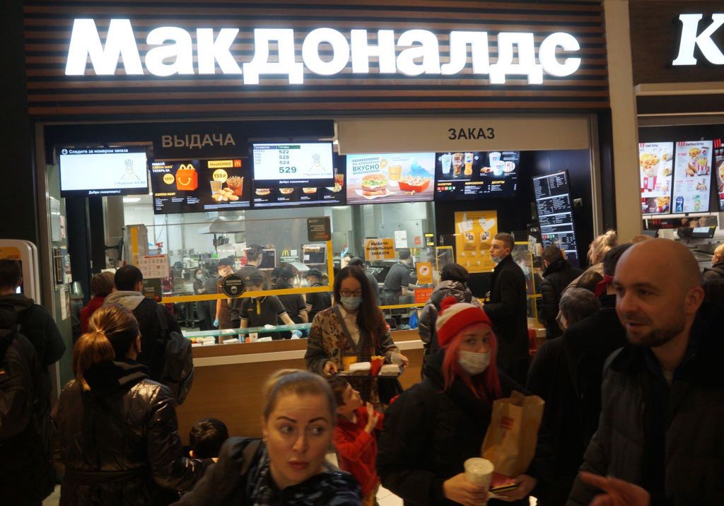 Russia Imposes New Rules On Foreign Currency Sale And AccountsMOSCOW, RUSSIA - MARCH 9: (RUSSIA OUT) People visit a McDonald's before it closes at the end of the week as the company prepares to suspend operations in Russia, on March 9, 2022 in Moscow, Russia. Russian Central Bank imposed news rules on foreign currency sale and accounts on Wednesday, as a result of the U.S. and EU economic sanctions. (Photo by Konstantin Zavrazhin/Getty Images)Konstantin Zavrazhin