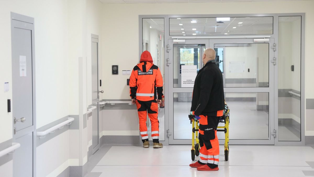 Odzia? Neonatologii Szpitala Po?udniowego otrzyma? imi? WO?P
Fot. Wojciech Olkusnik/East News, Warszawa, 03.10.2022.  Uroczystosc nadanie imienia WOSP Oddzialowi Neonatologii w Szpitalu Poludniowym w Warszawie. Oddzial zostal wyposazony przez Fundacje sprzetem o wartosci kilku milionow zlotych.
Wojciech Olkusnik