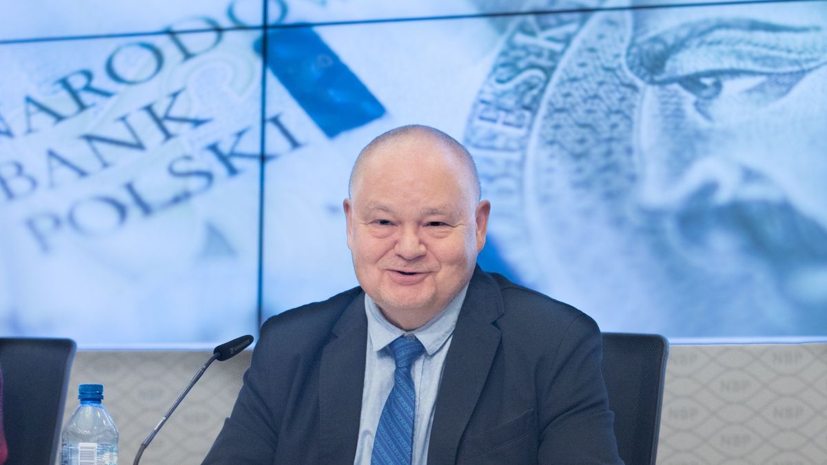 Działaniami NBP kieruje Adam Glapiński.