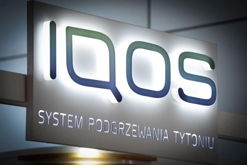 USA. Akcje Philipa Morrisa rosną po tym, jak FDA wydała przełomowy certyfikat systemowi IQOS