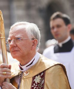 Abp Marek Jędraszewski odprawił mszę. Wcześniej miał kontakt z zakażonym?