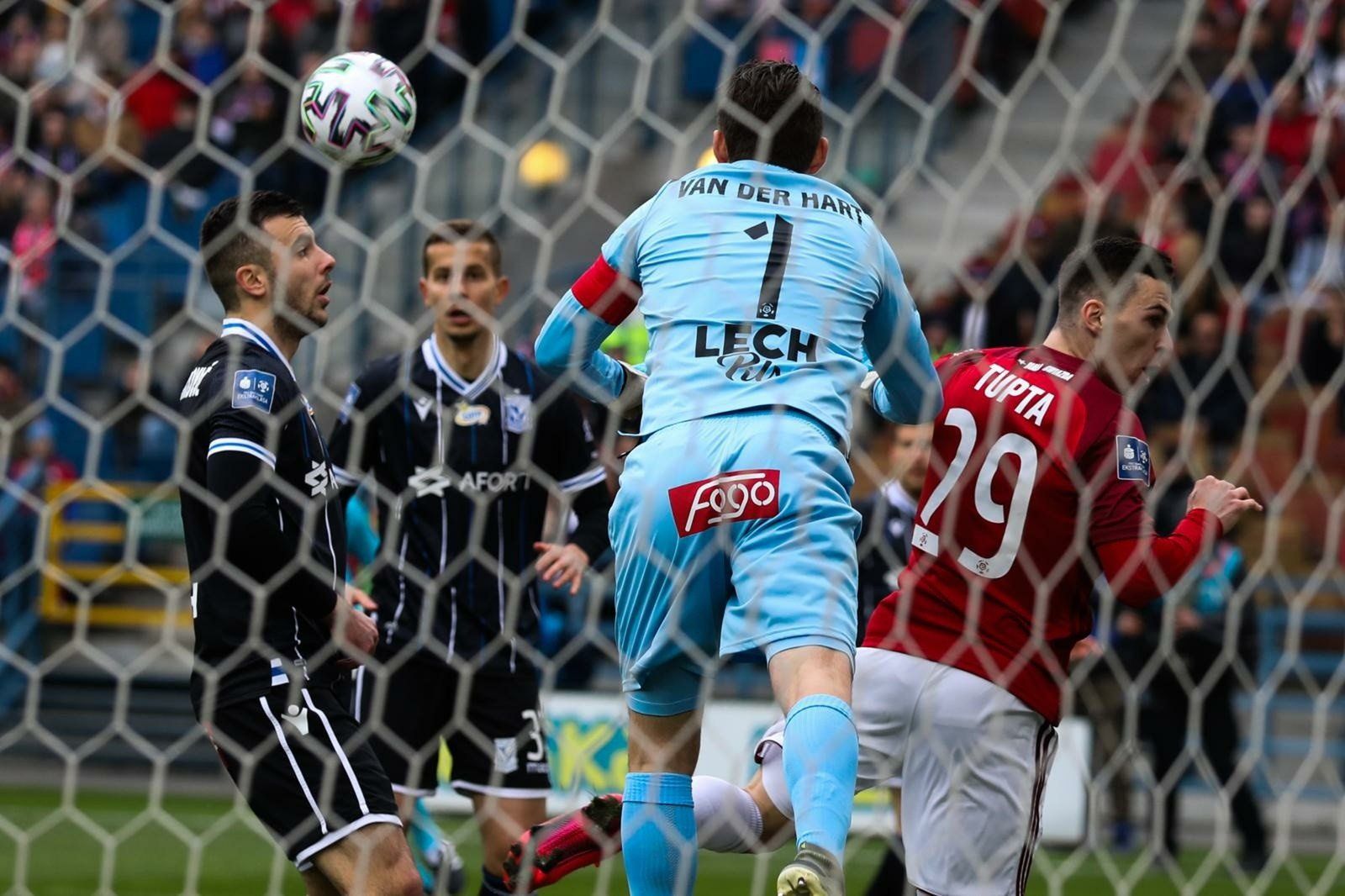 Tupta odchodzi z Widzewa