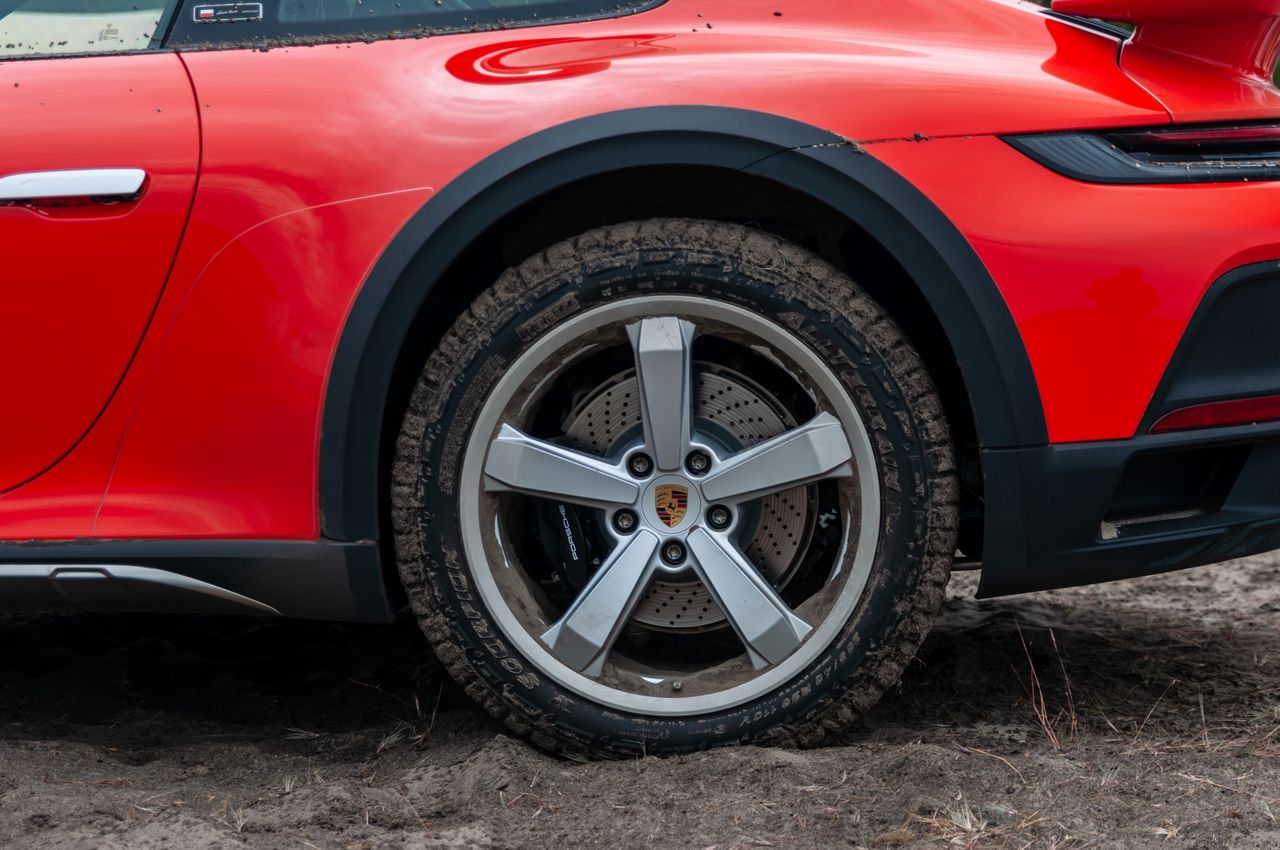 Porsche 911 Dakar RED58 Special