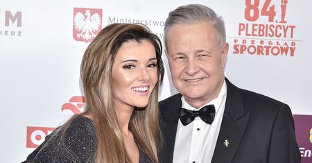 Nigdy tak dobrze nie wyglądał. Tajner zmienił się dla młodszej żony