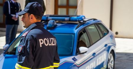 Zrobisz to za kierownicą we Włoszech, słono zapłacisz. Kary są surowe