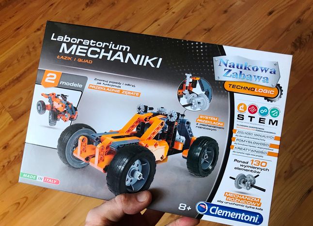 Jeśli twoje dziecko ma 8 lat i zainteresowania techniczne, to najlepszy prezent motoryzacyjny, jaki możesz mu dać. Biorąc pod uwagę jego cenę.