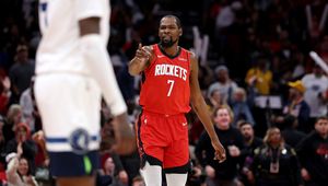 Wyprzedził idola, goni Michaela Jordana