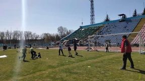 Rosjanie zbombardowali im stadion. Ukraińcy znów grają na nim w piłkę!