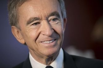 Luksus zaprowadził go na szczyt. Już nie twórca Zary, ale Bernard Arnault jest najbogatszym Europejczykiem