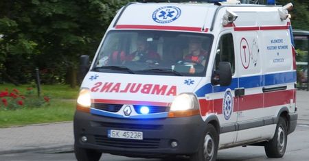 Kraków. Dziewczynka wypadła z okna. Wstała i poszła po pomoc