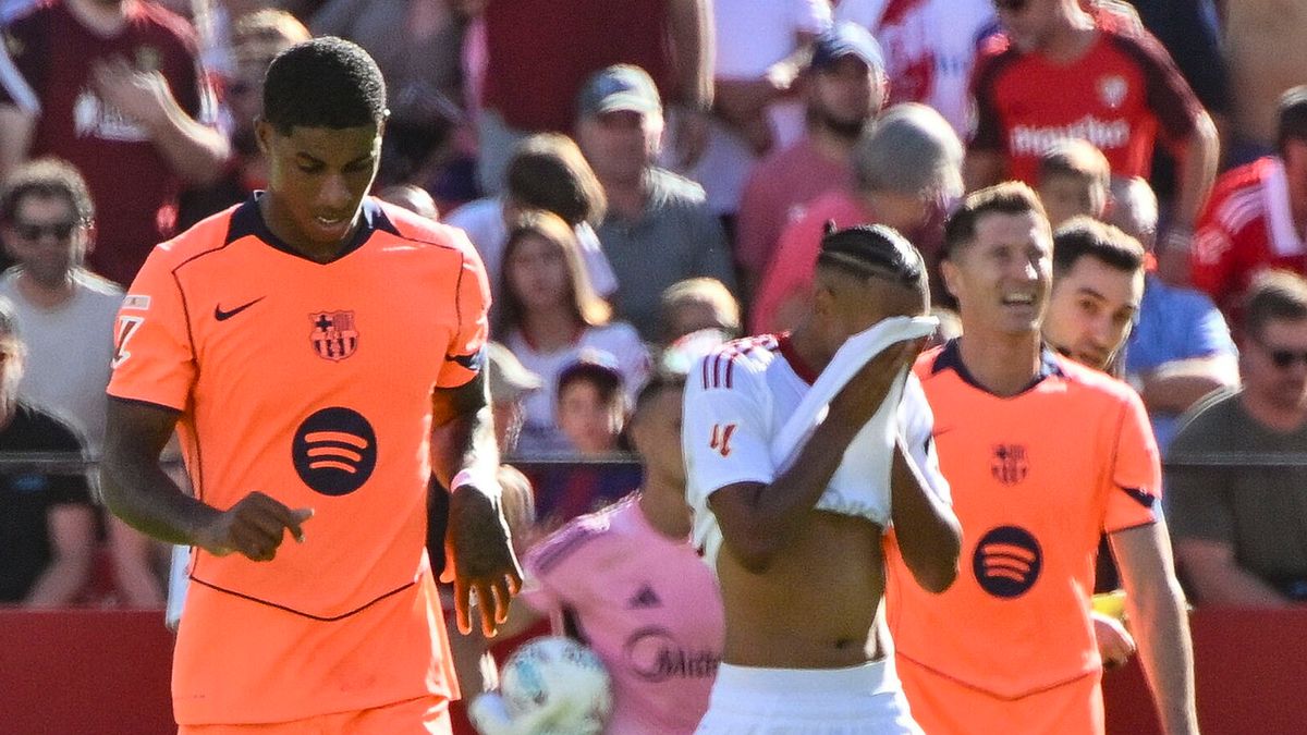 PAP/EPA / RAUL CARO / Na zdjęciu z lewej: Marcus Rashford