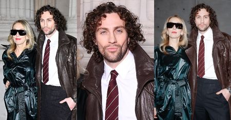 Aaron Taylor-Johnson robi dzióbek z 23 lata starszą żoną u boku. Para bryluje podczas Paris Fashion Week (ZDJĘCIA)