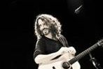 ''Zniewolony'': Chris Cornell śpiewa dla zniewolonego Chiwetela Ejiofora