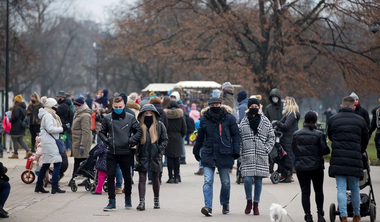 Sondaż IBRIS dla WP. Polacy coraz mniej boją się koronawirusa
