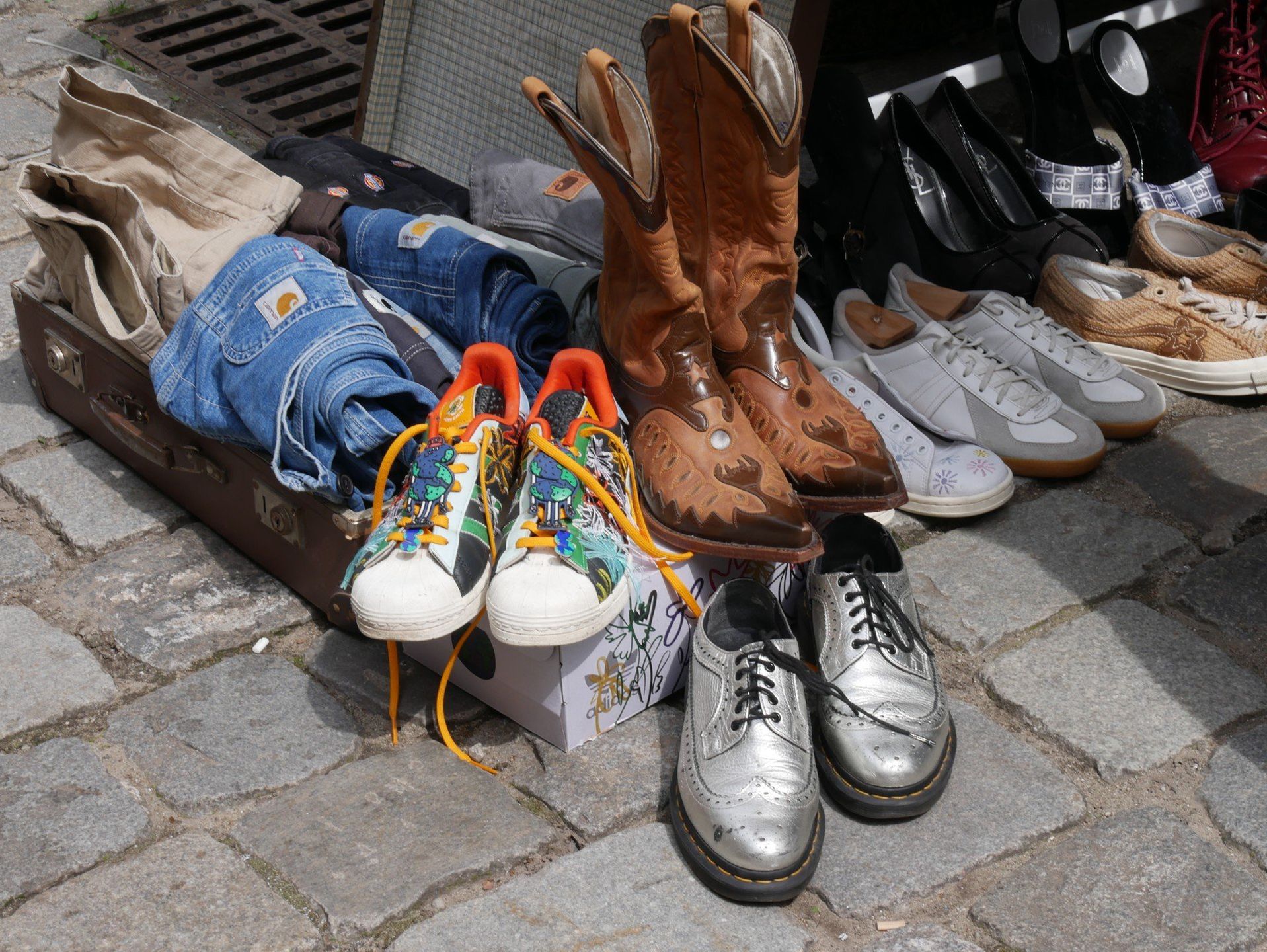Vintage Market Wrocław 2025: Recepcja w klimacie retro! Moda vintage, Y2K i dodatki hand made przyciągnęły wielbicieli stylu z dawnych lat.