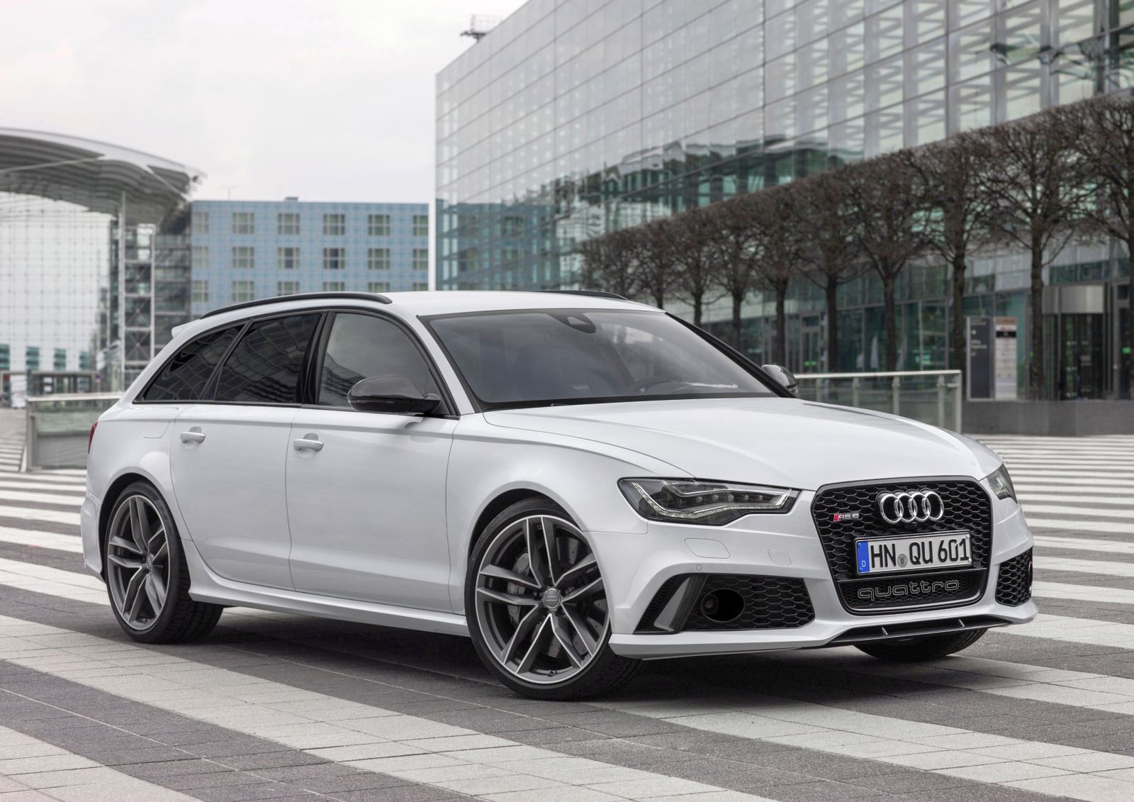 Nowe Audi RS6 Avant - zadziorne kombi [galeria] 38