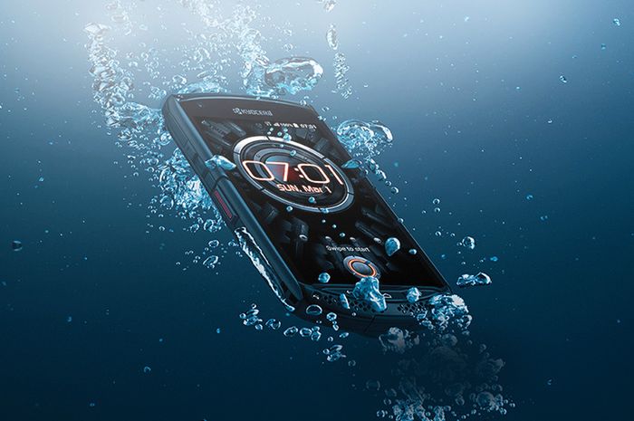 Kyocera nie do zdarcia – wszystkoodporny smartfon Torque debiutuje w Europie