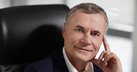 Czy decentralizacja władzy ma szansę połączyć podzieloną Polskę? (FELIETON)