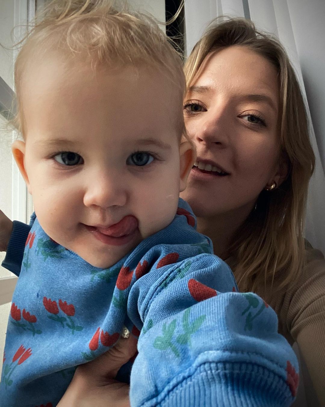 Lara Gessler z córką 