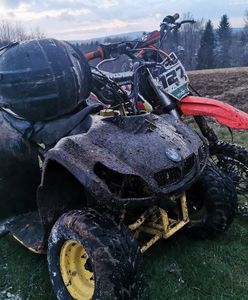 Zatrzymano dwóch nastolatków na quadzie i motocyklu. Jeden próbował rozjechać strażnika leśnego