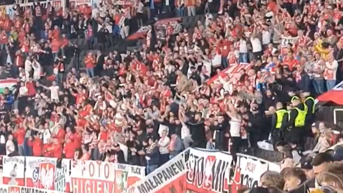 Kibice reprezentacji Polski na stadionie w Helsinkach