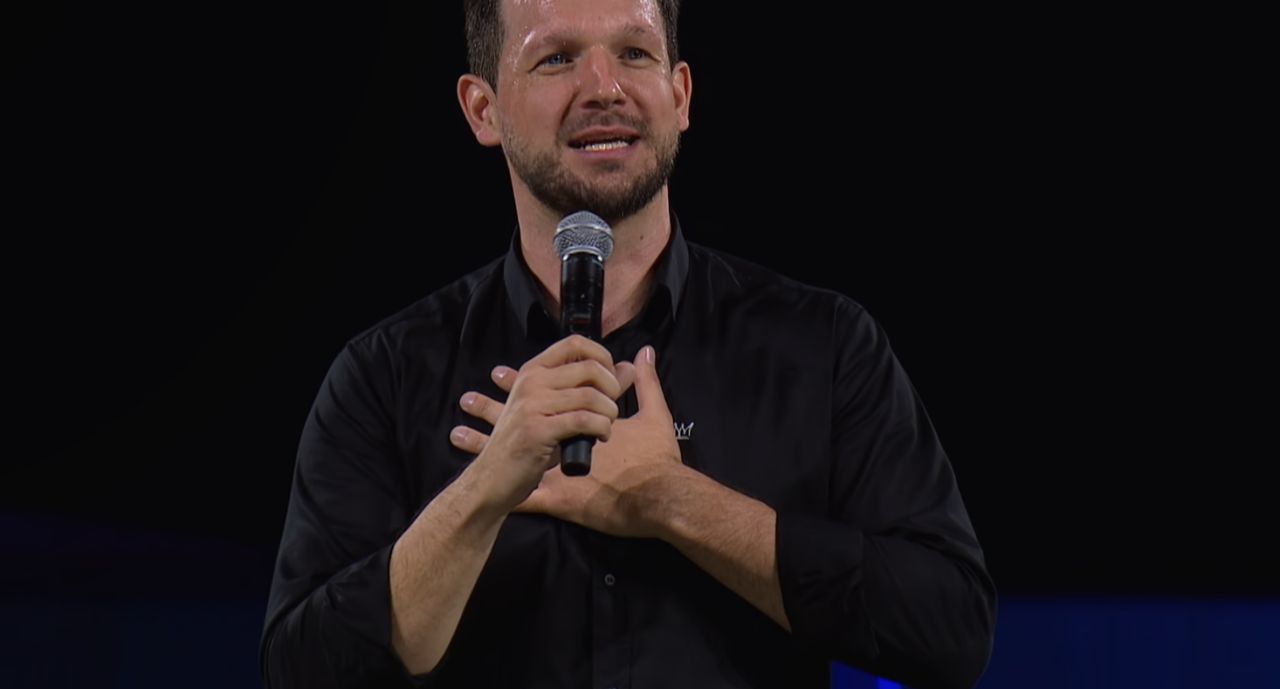 Festiwal żenady. Bije rekordy oglądalności na Netfliksie