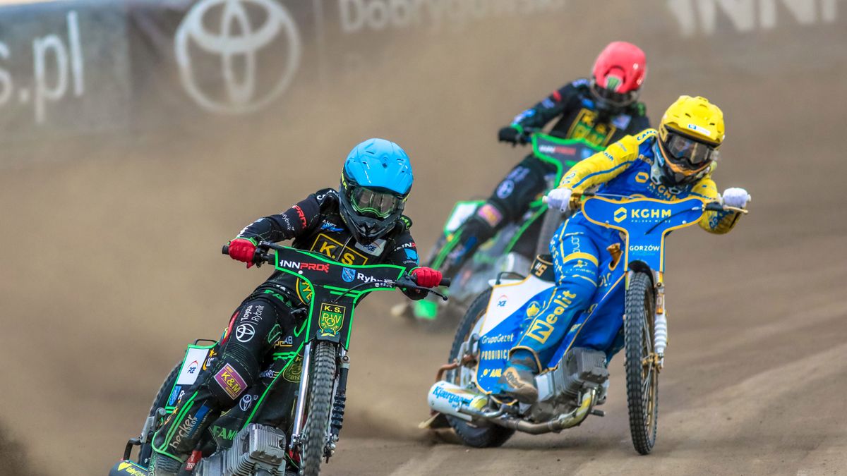 WP SportoweFakty / Arkadiusz Siwek / Na zdjęciu: mecz ROW - Stal