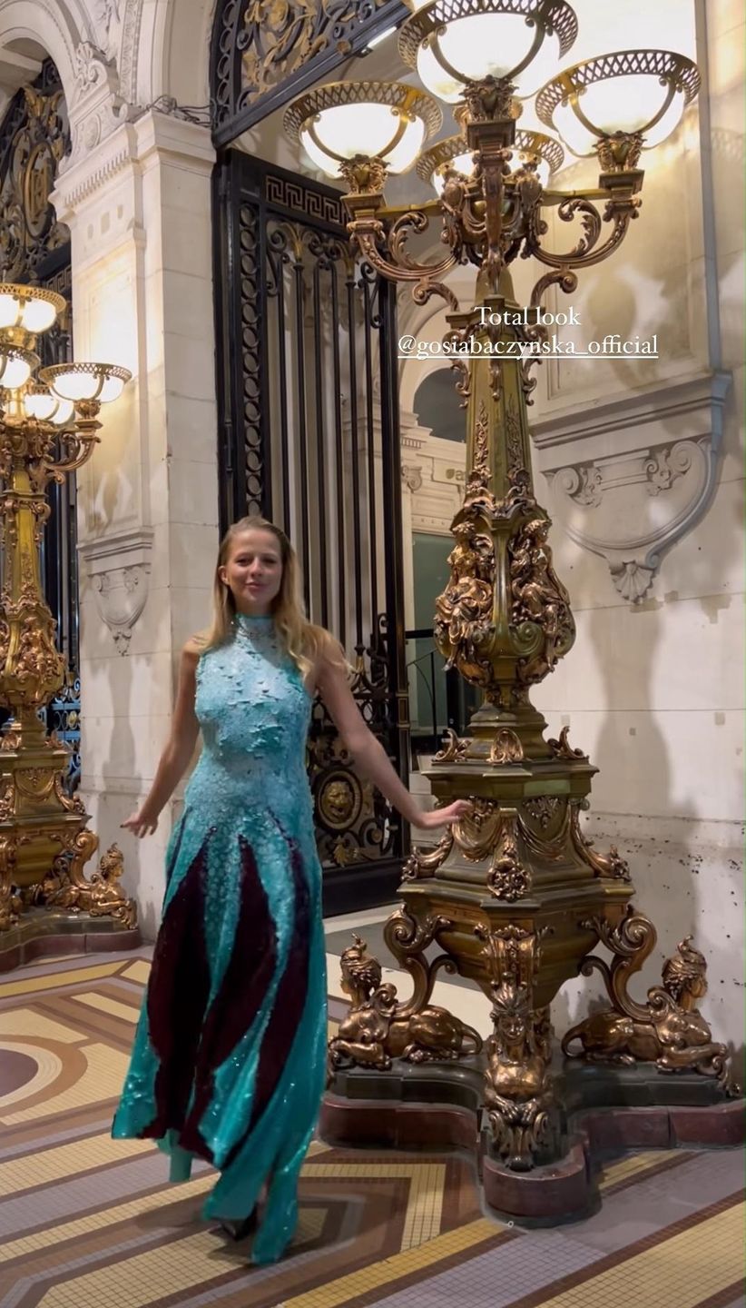 Jessica Mercedes na premierze "Emily w Paryżu"