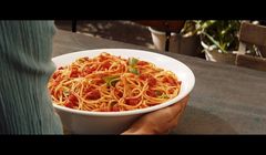 Barilla w nowej reklamie podkreśla rolę domowego stołu na całym świecie (wideo)