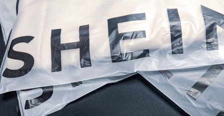 Otworzyła paczkę z Shein i została ukąszona. Przerażające odkrycie