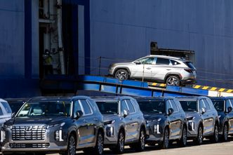 Branża motoryzacyjna walczy z czasem. Chcą zdążyć przed cłami Trumpa