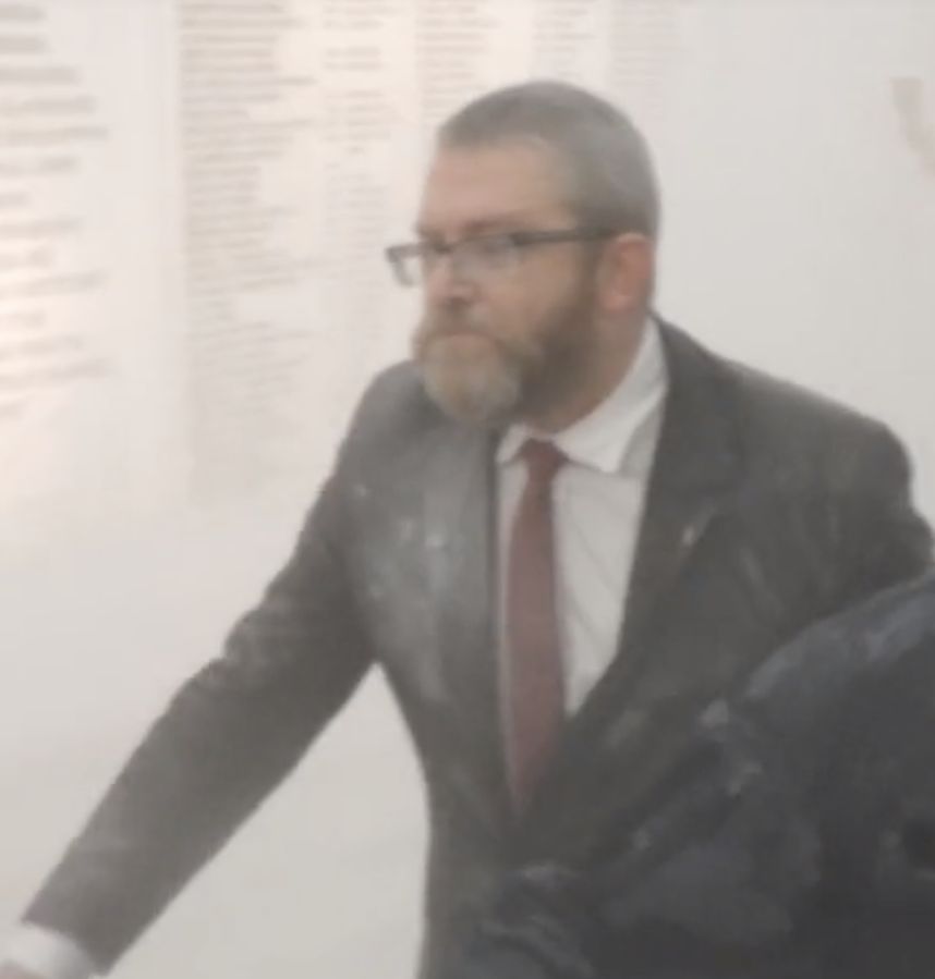  Skandal z udziałem Grzegorza Brauna 