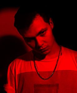 Przyłu wie, że nie ma nic za darmo. Posłuchajcie singla "Diabeł"