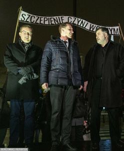 Powiązali szczepienia z Auschwitz. Lichocka o proteście Konfederacji: to hańba! Bawią się śmiercią milionów