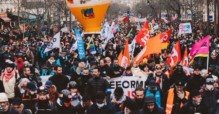 We Francji trwają strajki. "Ścisk, chaos i frustracja"