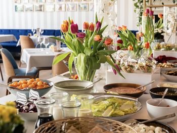 Brunch - nowy rytuał weekendu w mieście. Skąd jego popularność?