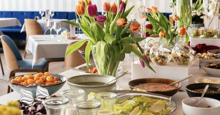 Brunch - nowy rytuał weekendu w mieście. Skąd jego popularność?