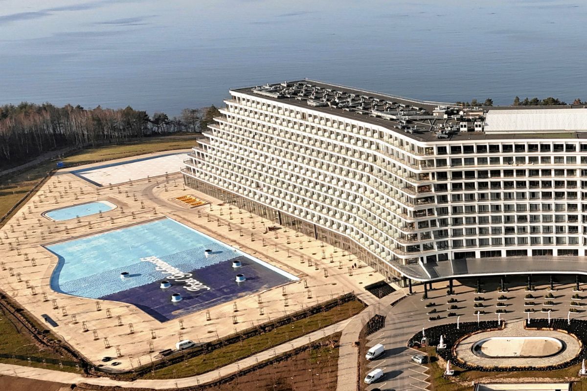 Mieszkańcy Pobierowa o Hotelu Gołębiewskim
