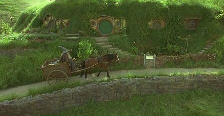 To już koniec Jamesa Bonda i Hobbita?