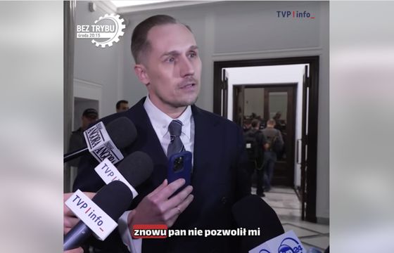Poseł zapytał reporterkę TVP o "problemy umysłowe". Ostra wymiana zdań na sejmowym korytarzu