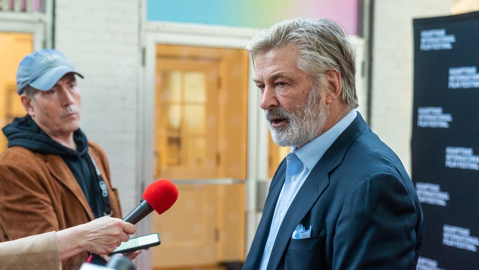Alec Baldwin przypadkowo zastrzelił operatorkę na planie filmu "Rust"