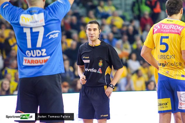 Hiszpańscy sędziowie pierwsze mecze Superligi poprowadzili już w sobotę