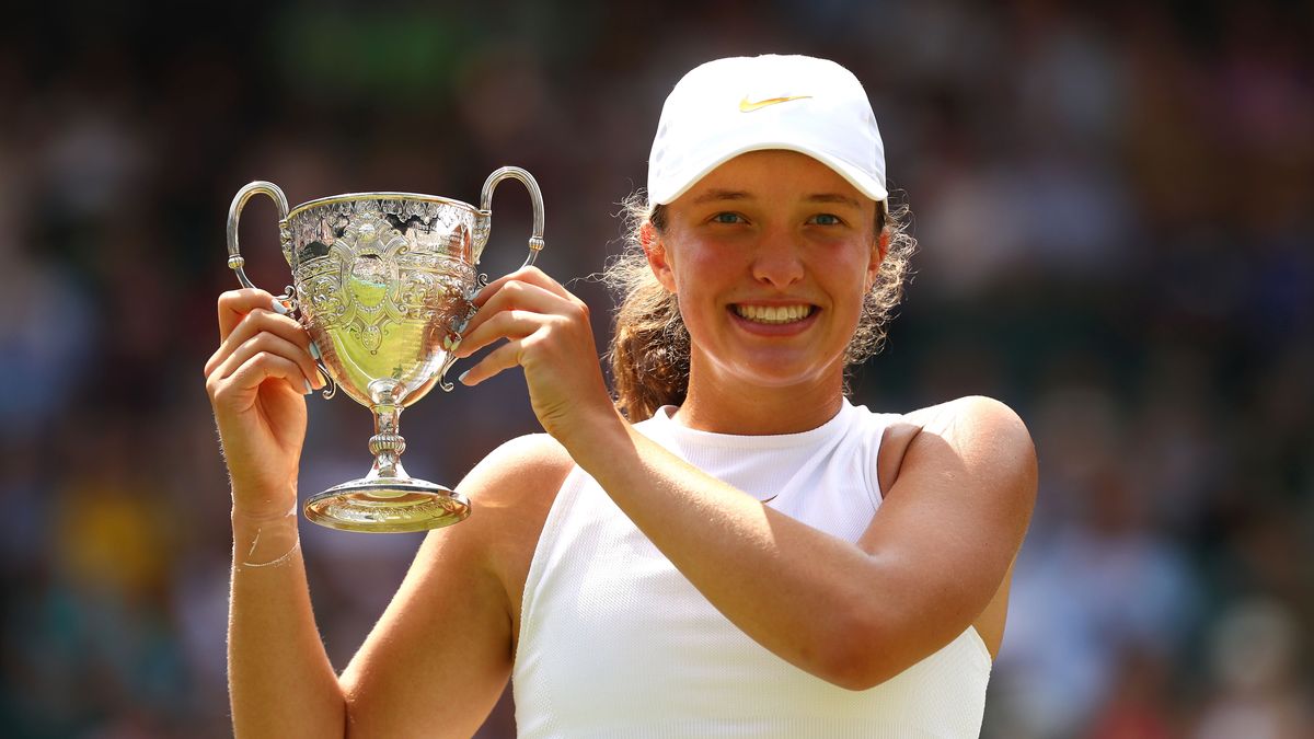 Getty Images / Matthew Stockman / Na zdjęciu: Iga Świątek, mistrzyni juniorskiego Wimbledonu 2018