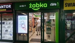 Żabka testuje nowe rozwiązania. "Stawiamy na roboty"