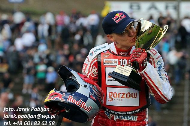 Jarosław Hampel po raz trzeci w swojej karierze wygrał turniej Grand Prix. W Auckland po raz siedemnasty stanął na podium SGP.