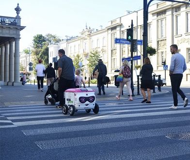 Delivery Couple – перший робот кур'єр, який працює у Варшаві